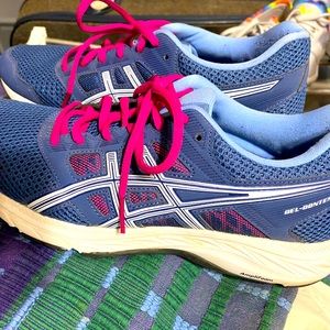 Asics size 9